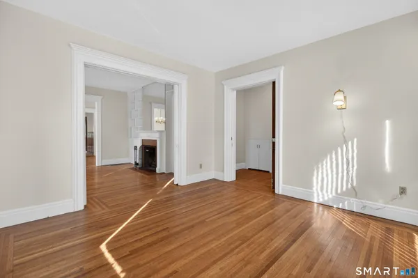 $4,250 | 339 Willow Street, Unit 1, New Haven, CT 06511