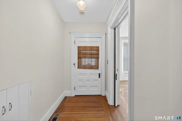 $4,250 | 339 Willow Street, Unit 1, New Haven, CT 06511