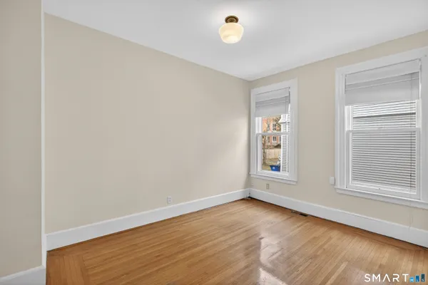 $4,250 | 339 Willow Street, Unit 1, New Haven, CT 06511