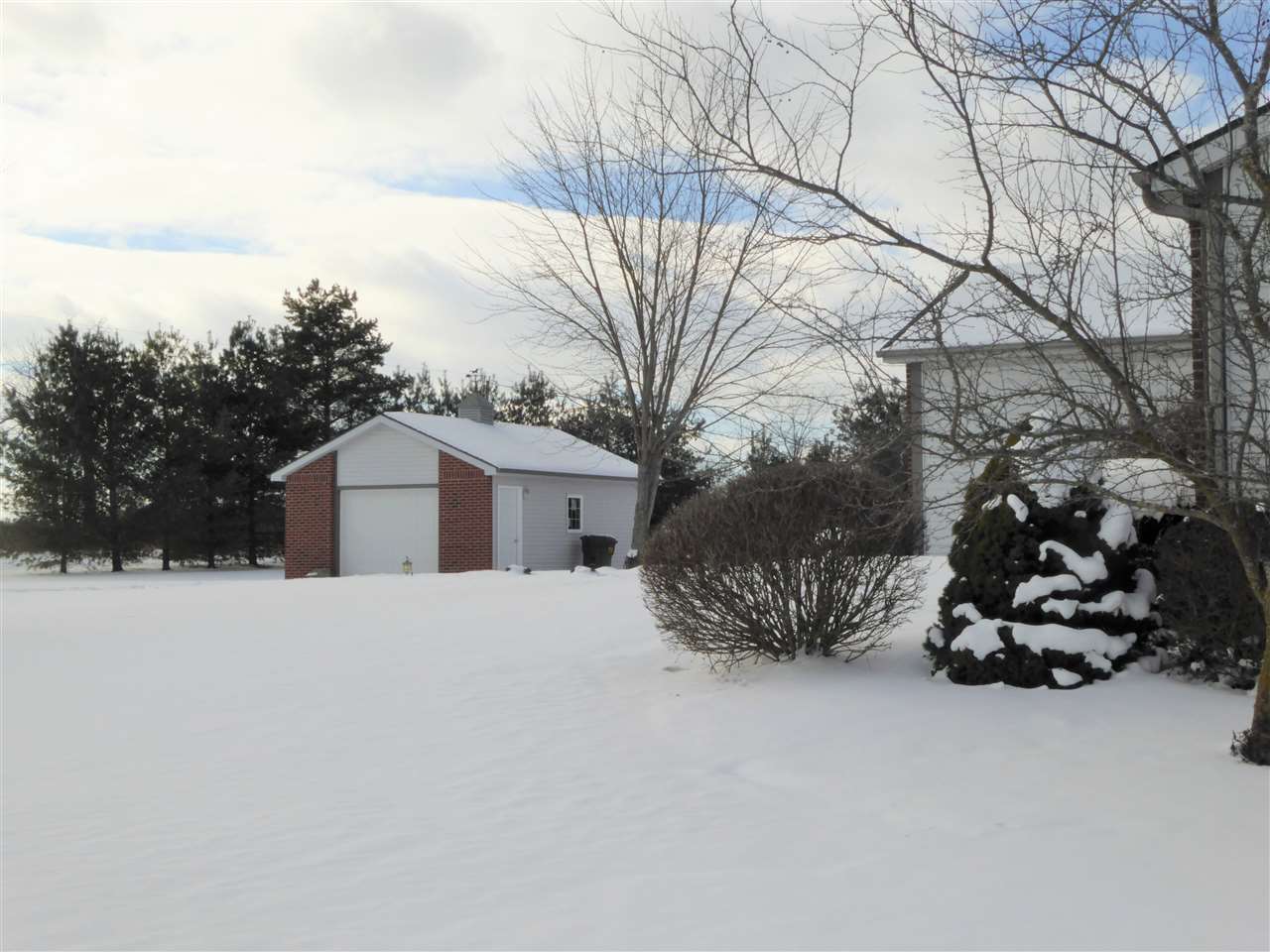 18619 Markel Road Spencerville, IN 46788 - Photo 14 of 36 Gallery Image 14