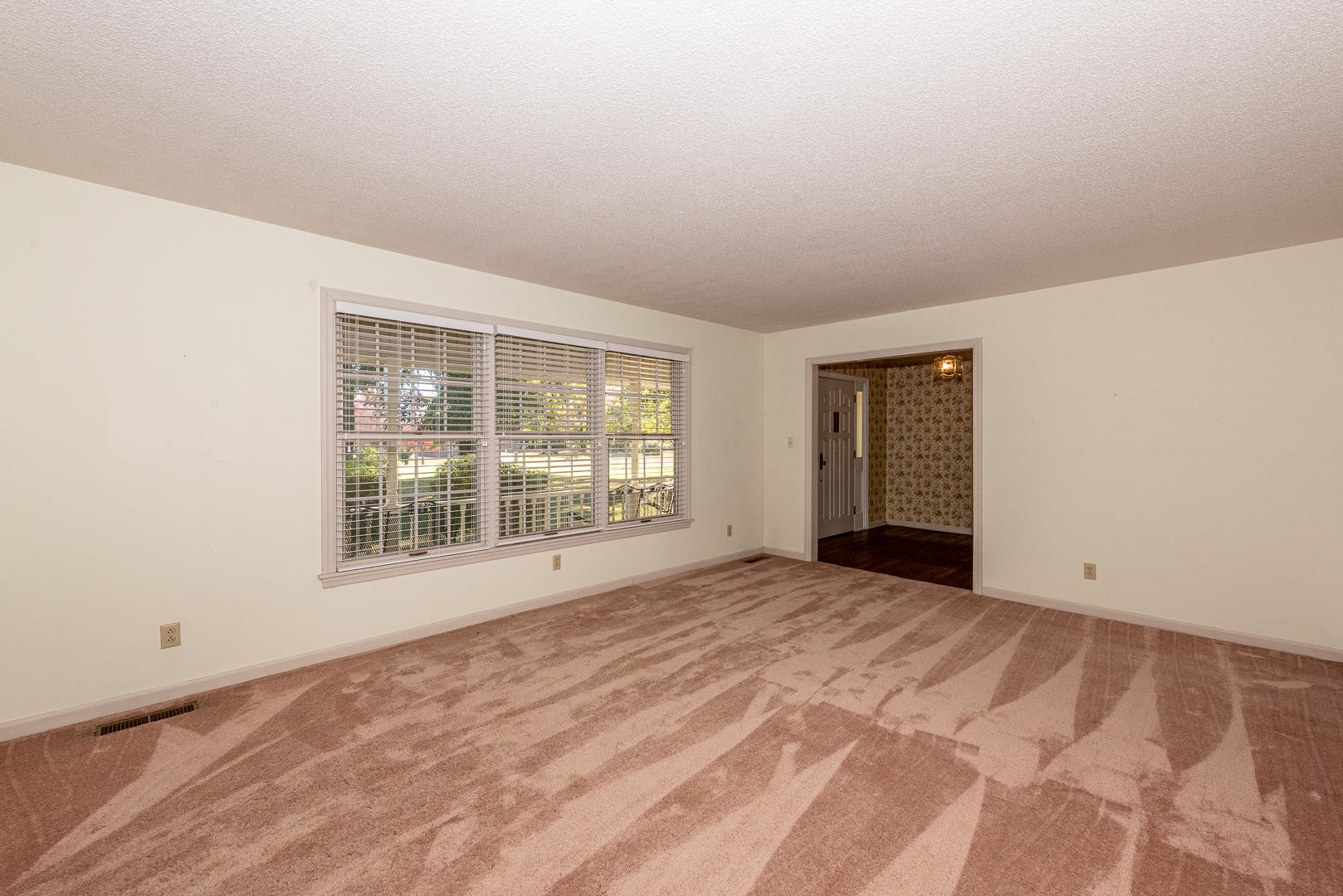 4333 Morganton Road Maryville, TN 37801 - Photo 7 of 40 a view of an empty room with a window