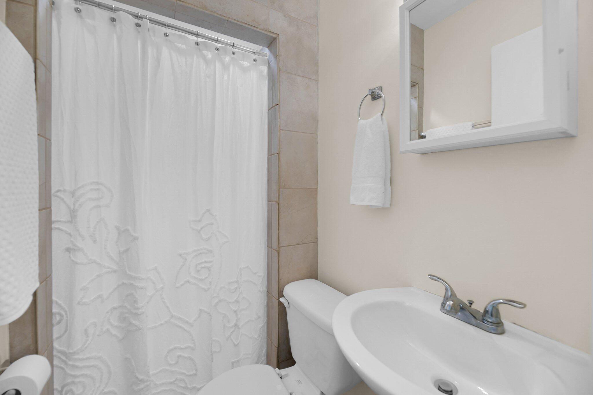 757 Bruce Street Charleston, SC 29412 - Photo 24 of 29 CREM -757 Bruce-26