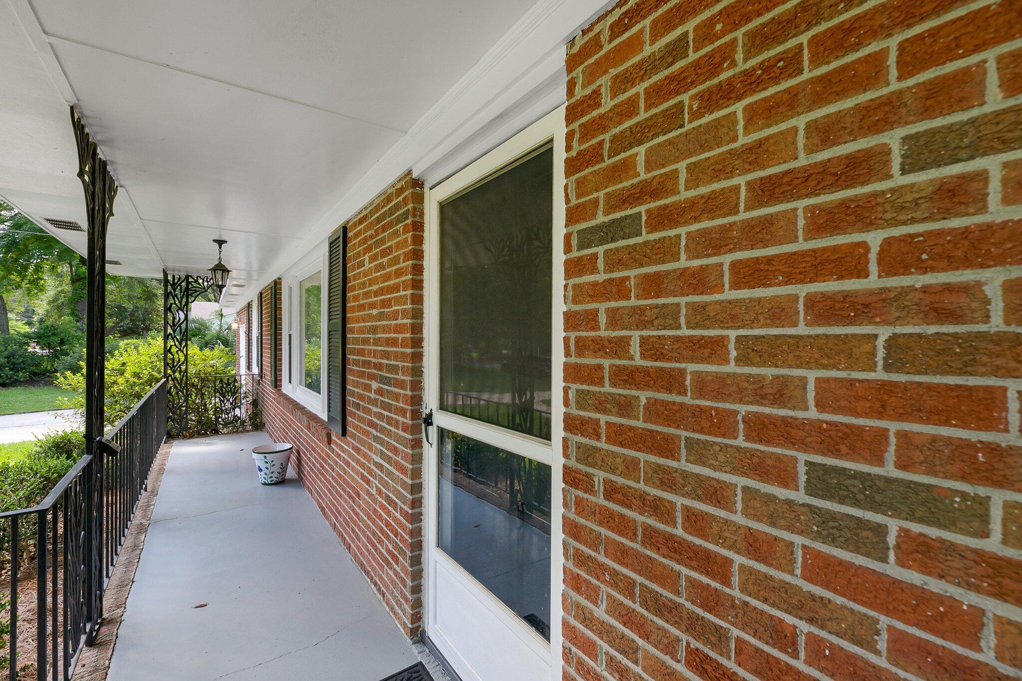 757 Bruce Street Charleston, SC 29412 - Photo 4 of 29 CREM -757 Bruce-33