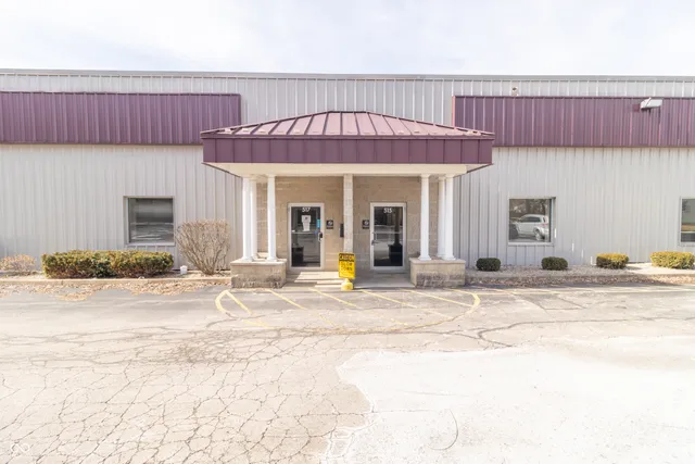 $13 | 503 New York Avenue, New Castle, IN 47362