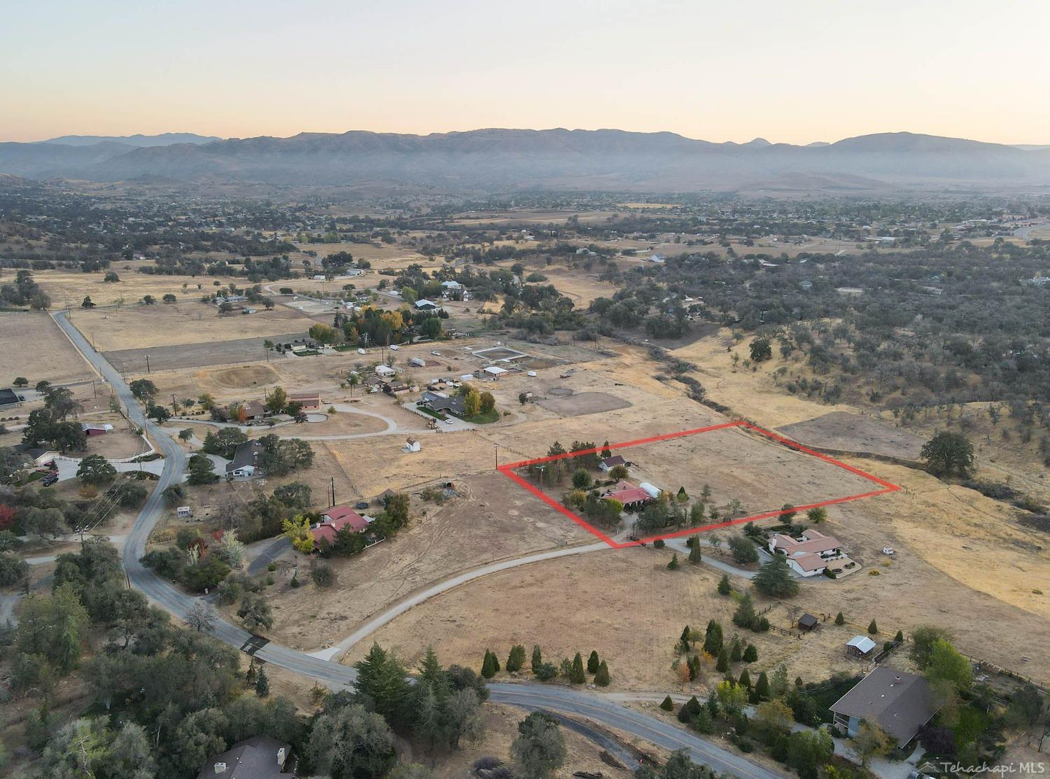 20748 Old Town Road Tehachapi, CA 93561 - Photo 24 of 30 Gallery Image 24