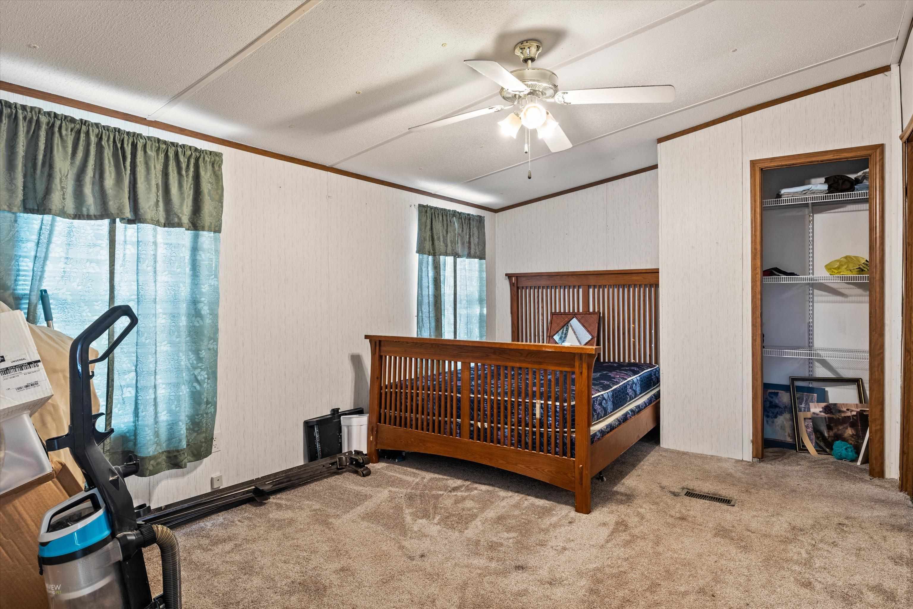 644 Treeline Road Grand Ridge, FL 32442 - Photo 22 of 46