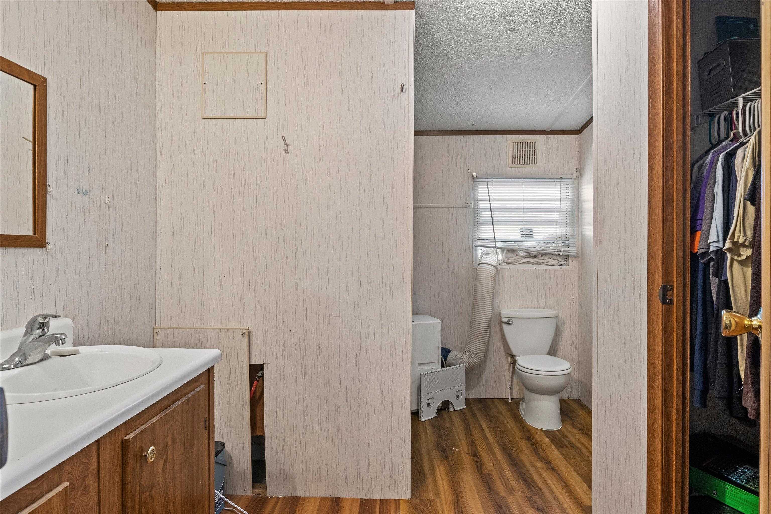 644 Treeline Road Grand Ridge, FL 32442 - Photo 23 of 46