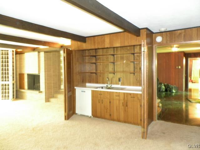 2214 Nottingham Road Allentown, PA 18103 - Photo 24 of 40 EXPANSIVE DEN/ENTERTAINING ROOM