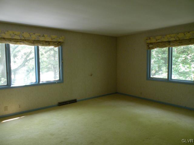 2214 Nottingham Road Allentown, PA 18103 - Photo 34 of 40 SECOND FLOOR MASTER BEDROOM