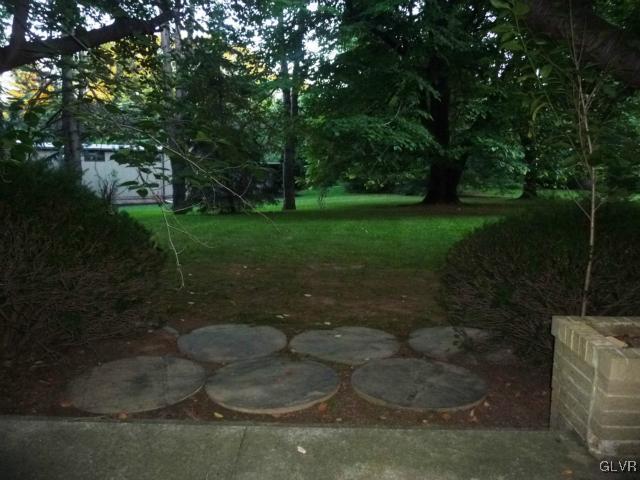2214 Nottingham Road Allentown, PA 18103 - Photo 40 of 40 PATHWAY TO YARD FROM PATIO