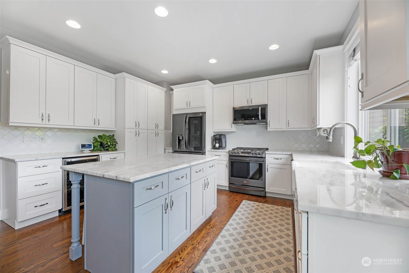 16730 39th Avenue Southeast Bothell, WA 98012 - Photo 2 of 38