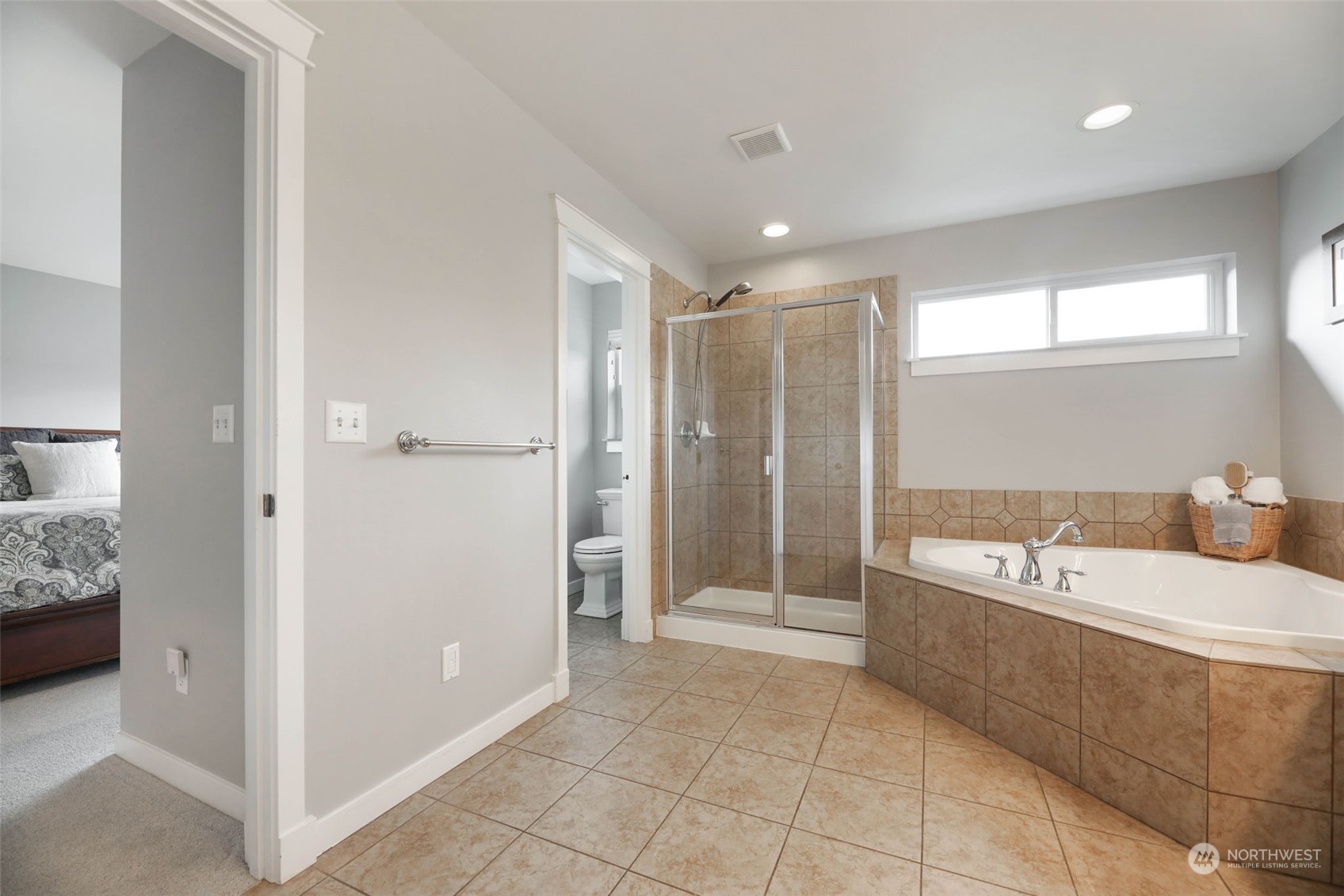 16730 39th Avenue Southeast Bothell, WA 98012 - Photo 21 of 38