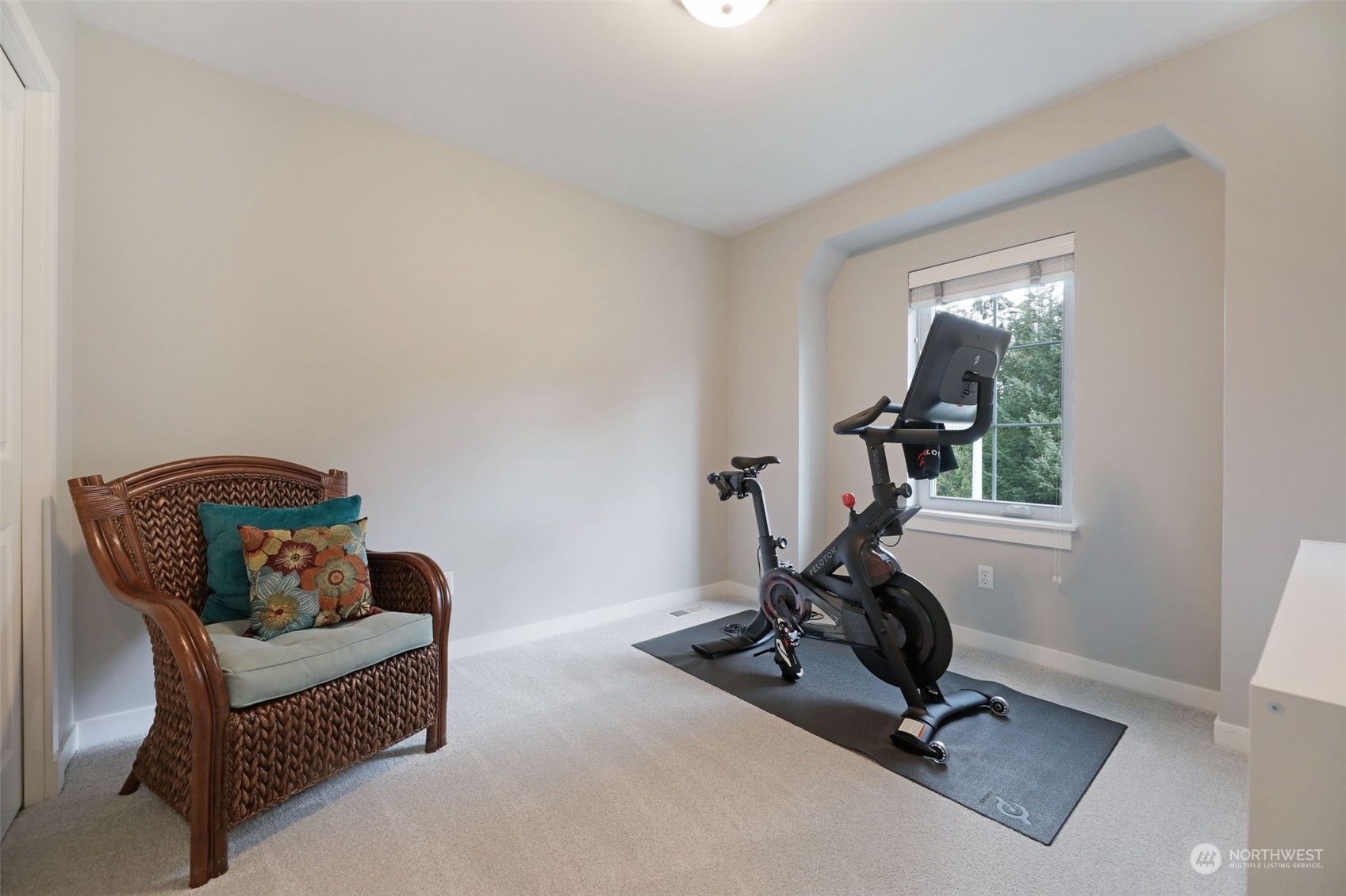 16730 39th Avenue Southeast Bothell, WA 98012 - Photo 26 of 38