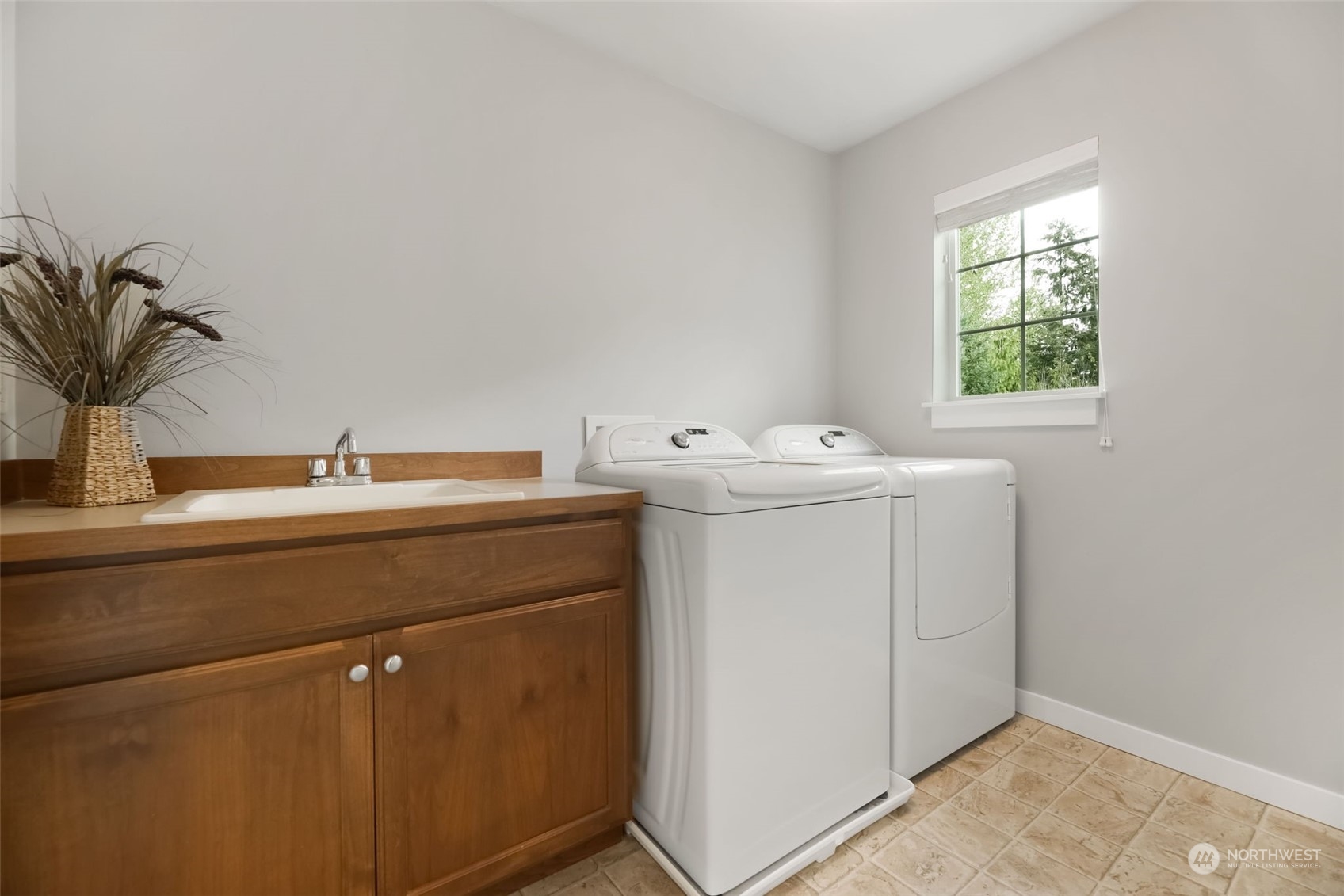 16730 39th Avenue Southeast Bothell, WA 98012 - Photo 28 of 38