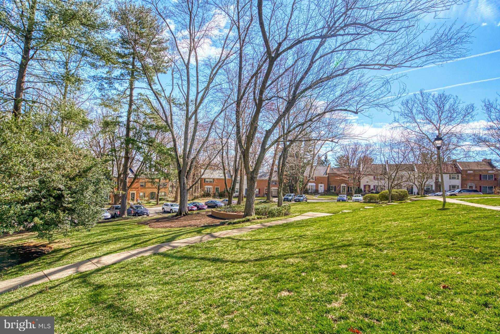 1817 Wainwright Drive Reston, VA 20190 - Photo 38 of 47 Gallery Image 38