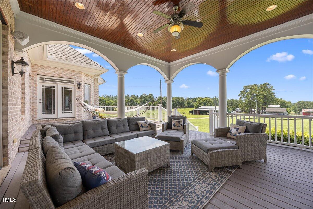 2708 Hodge Road Raleigh, NC 27610 - Photo 74 of 89 075-2A1A2117