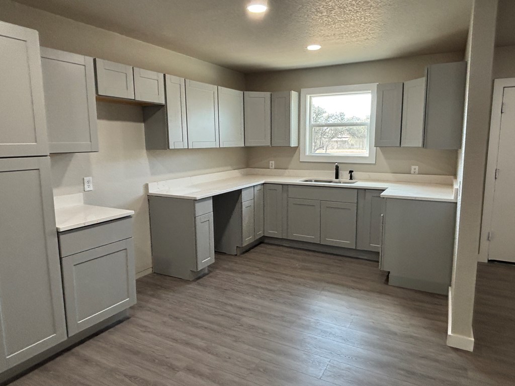 205 South Price Street Rocksprings, TX 78880 - Photo 12 of 23