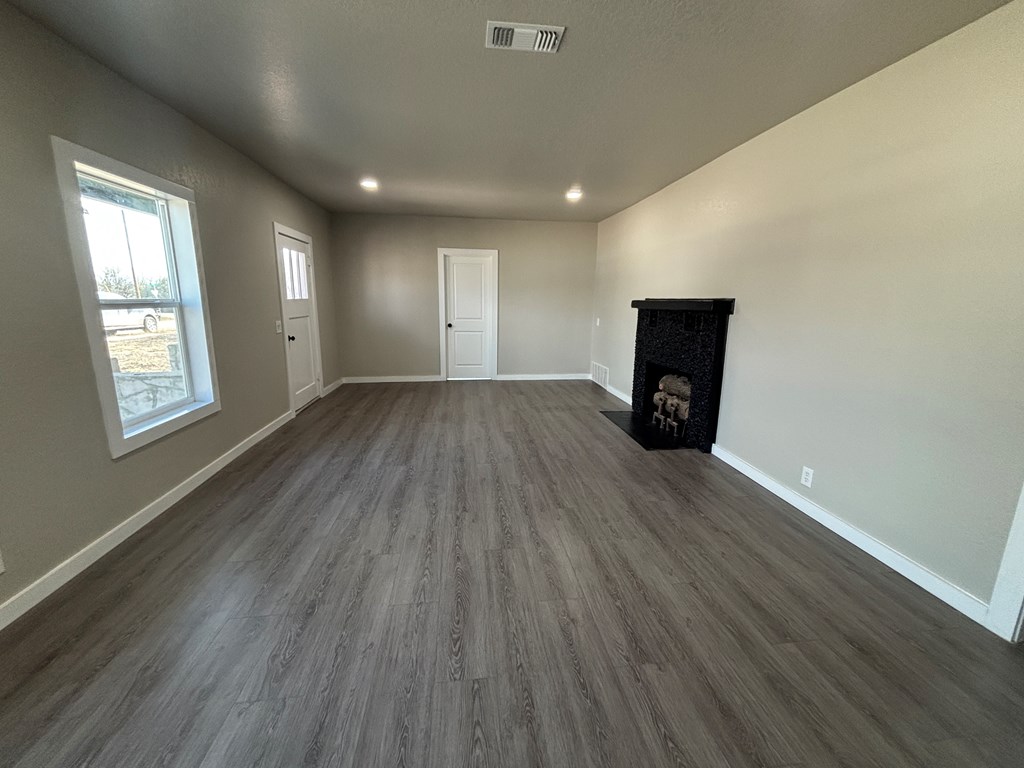 205 South Price Street Rocksprings, TX 78880 - Photo 6 of 23