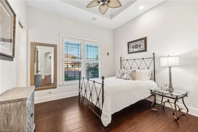 $4,950,000 | 280 Egret Avenue, Naples, FL 34108