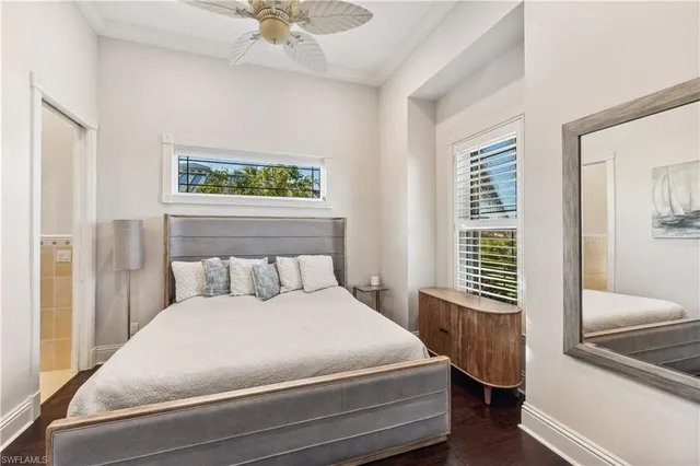 $4,950,000 | 280 Egret Avenue, Naples, FL 34108