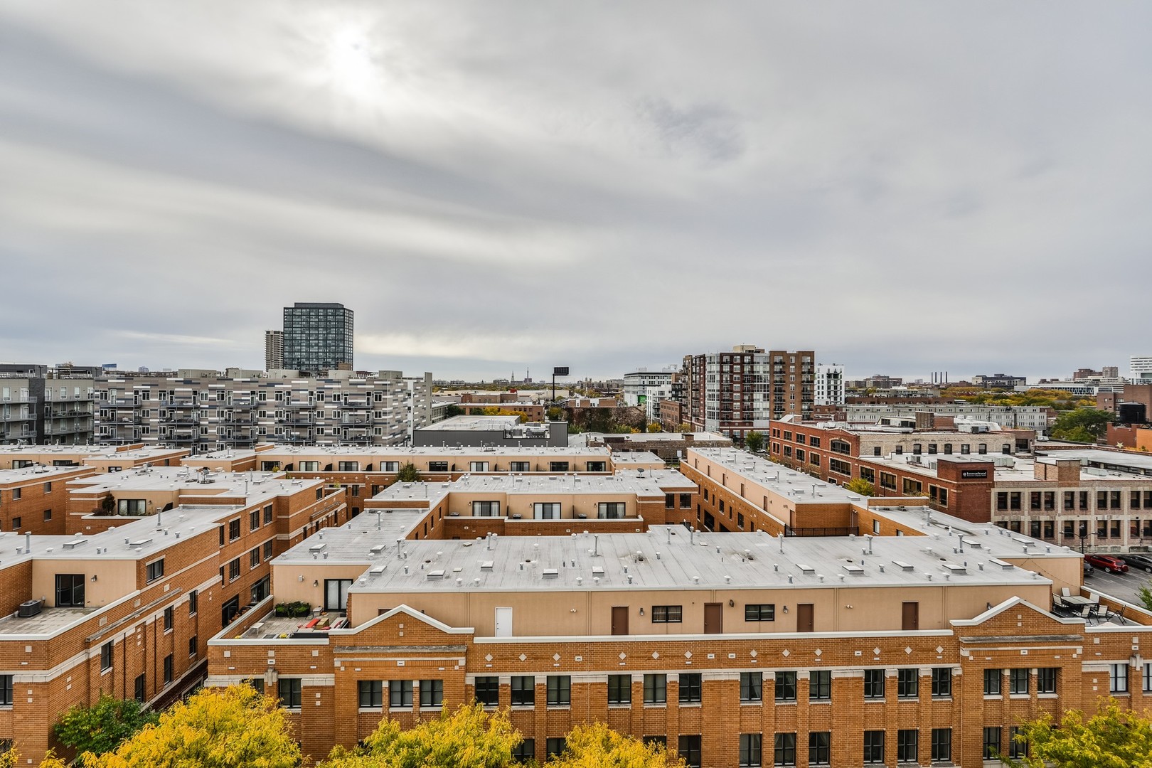 1148 West Monroe Street, Unit 5SE Chicago, IL 60607 - Photo 21 of 25 a picture of city view
