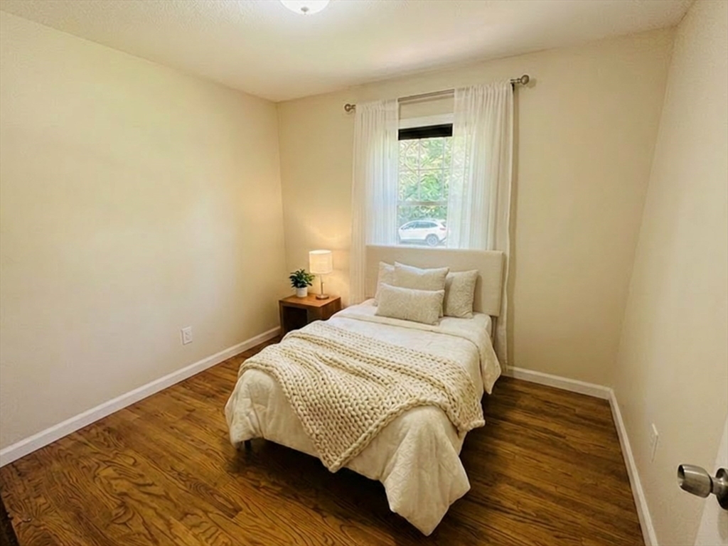 170 Treetop Avenue Springfield, MA 01118 - Photo 12 of 25