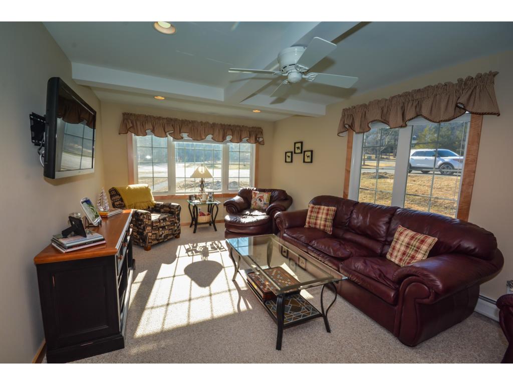 39 A Kingswood Road, Unit A West Dover, VT 05356 - Photo 6 of 11 Gallery Image 6