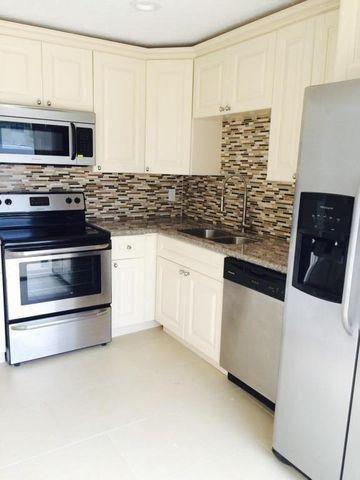 9338 Southwest 5th Street, Unit B Boca Raton, FL 33428 - Photo 2 of 5 Photo 2
