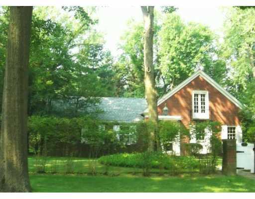 33 Woodland Road Edgeworth, PA 15143 - Photo 1 of 1 Exterior Front.