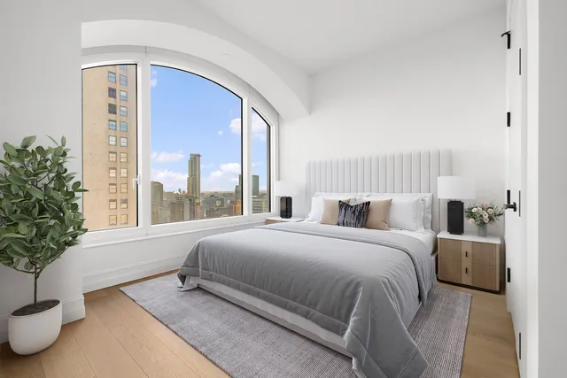 $7,990 | 520 5th Avenue, Unit 49D | Midtown Central