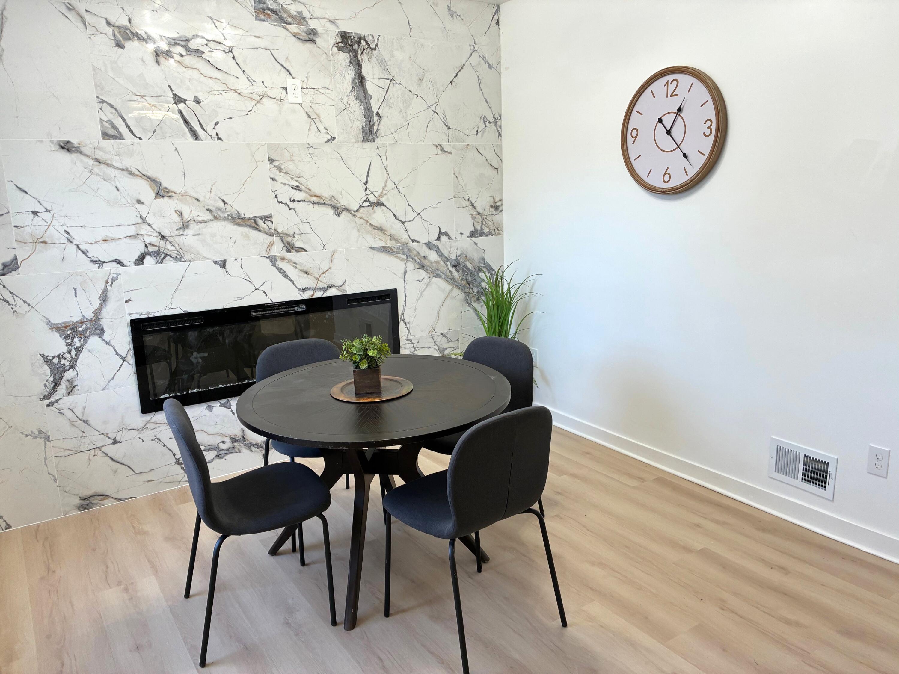 2822 North 34th Street Milwaukee, WI 53210 - Photo 3 of 18 Dining Room