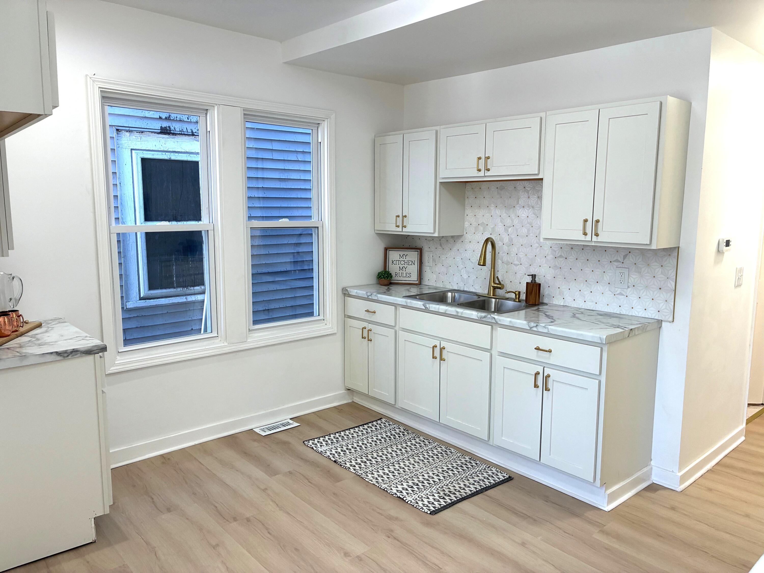 2822 North 34th Street Milwaukee, WI 53210 - Photo 7 of 18 Kitchen