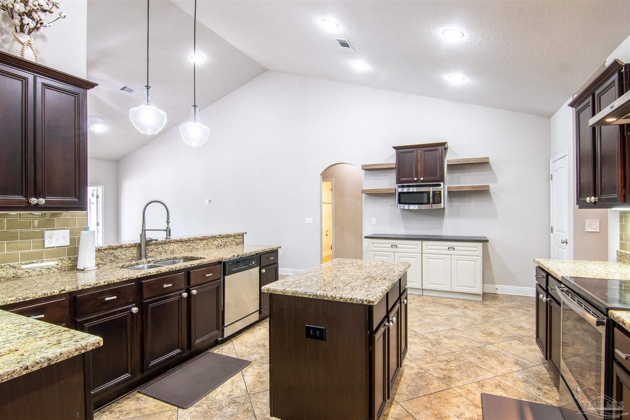 2650 Tulip Hill Road Milton, FL 32571 - Photo 14 of 35