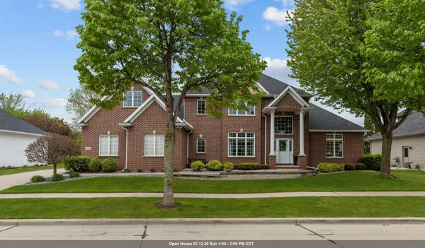 $799,000 | 4916 Silentwind Way, Appleton, WI 54913