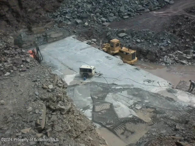 $639,000 | 5342 Highway 492, Susquehanna, PA 18847