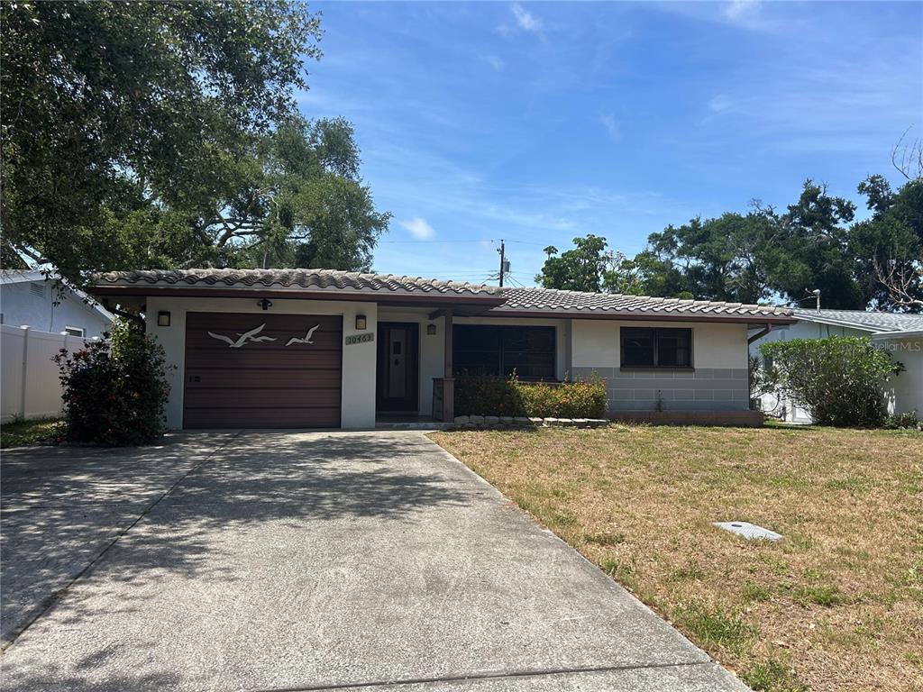 10463 Valencia Road Seminole, FL 33772 - Photo 2 of 31