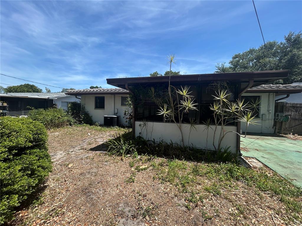 10463 Valencia Road Seminole, FL 33772 - Photo 28 of 31