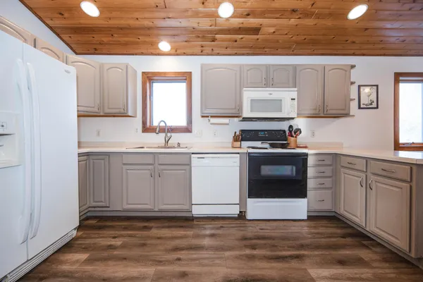 $299,000 | 513 N Street East, Detroit Lakes, MN 56501