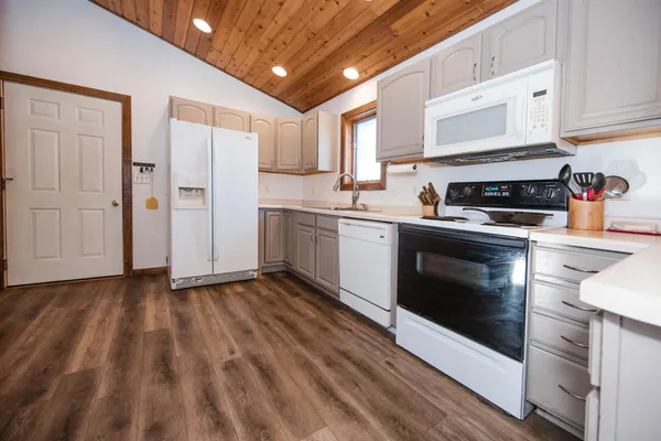 $299,000 | 513 N Street East, Detroit Lakes, MN 56501