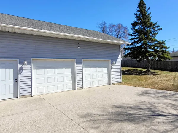 $299,000 | 513 N Street East, Detroit Lakes, MN 56501