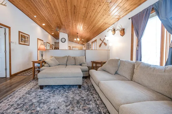 $299,000 | 513 N Street East, Detroit Lakes, MN 56501