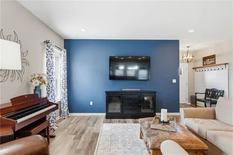 $544,900 | 33 Trotter Lane, Clinton, PA 15026