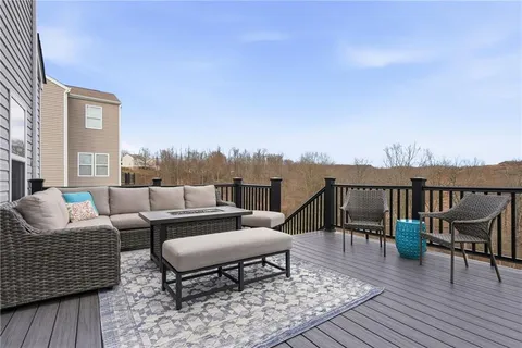 $544,900 | 33 Trotter Lane, Clinton, PA 15026