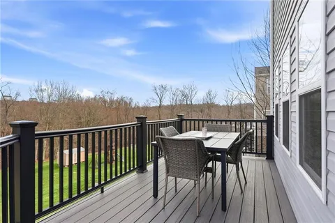 $544,900 | 33 Trotter Lane, Clinton, PA 15026