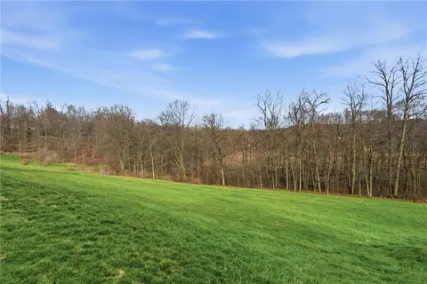 $544,900 | 33 Trotter Lane, Clinton, PA 15026