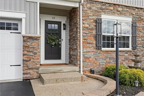 $544,900 | 33 Trotter Lane, Clinton, PA 15026