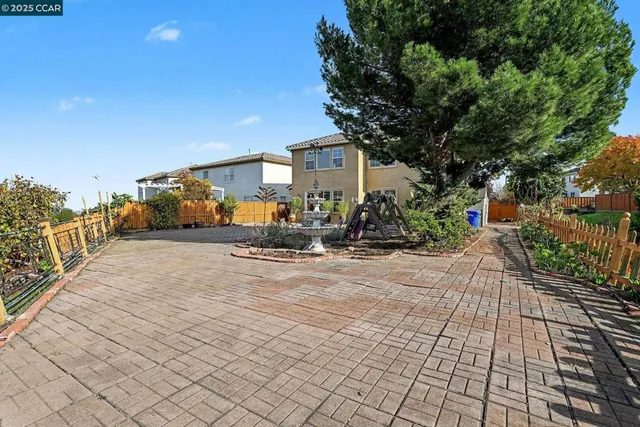 $1,038,300 | 5701-5701 Oakmont Drive, Richmond, CA 94806