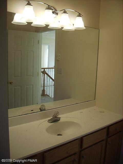 1209 Reynolds Road Albrightsville, PA 18210 - Photo 14 of 20 Main Bath