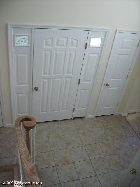 1209 Reynolds Road Albrightsville, PA 18210 - Photo 7 of 20 Tiled Entry