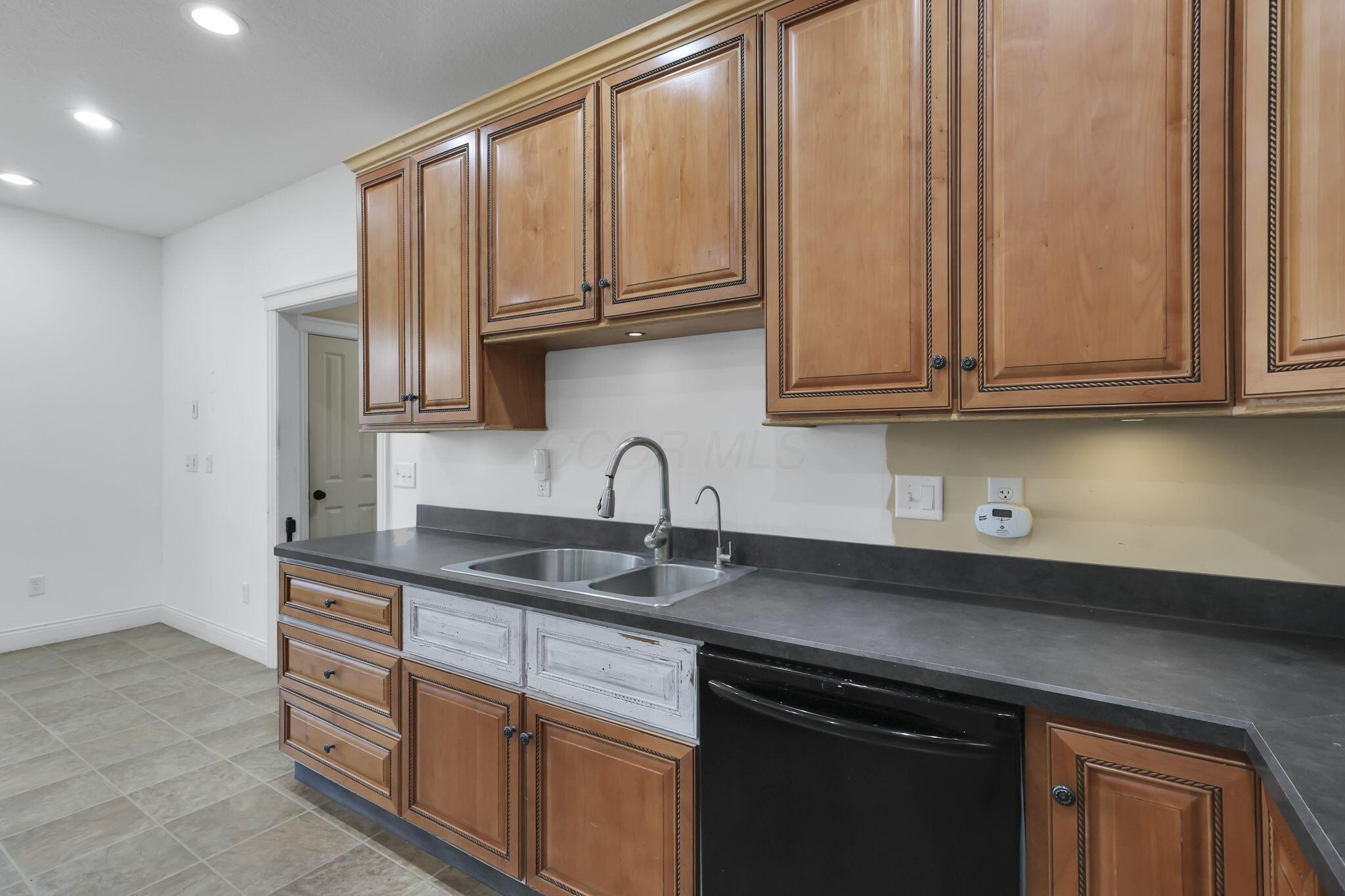 11365 Oneida Path Lakeview, OH 43331 - Photo 16 of 64 20-web-or-mls-G02A5747